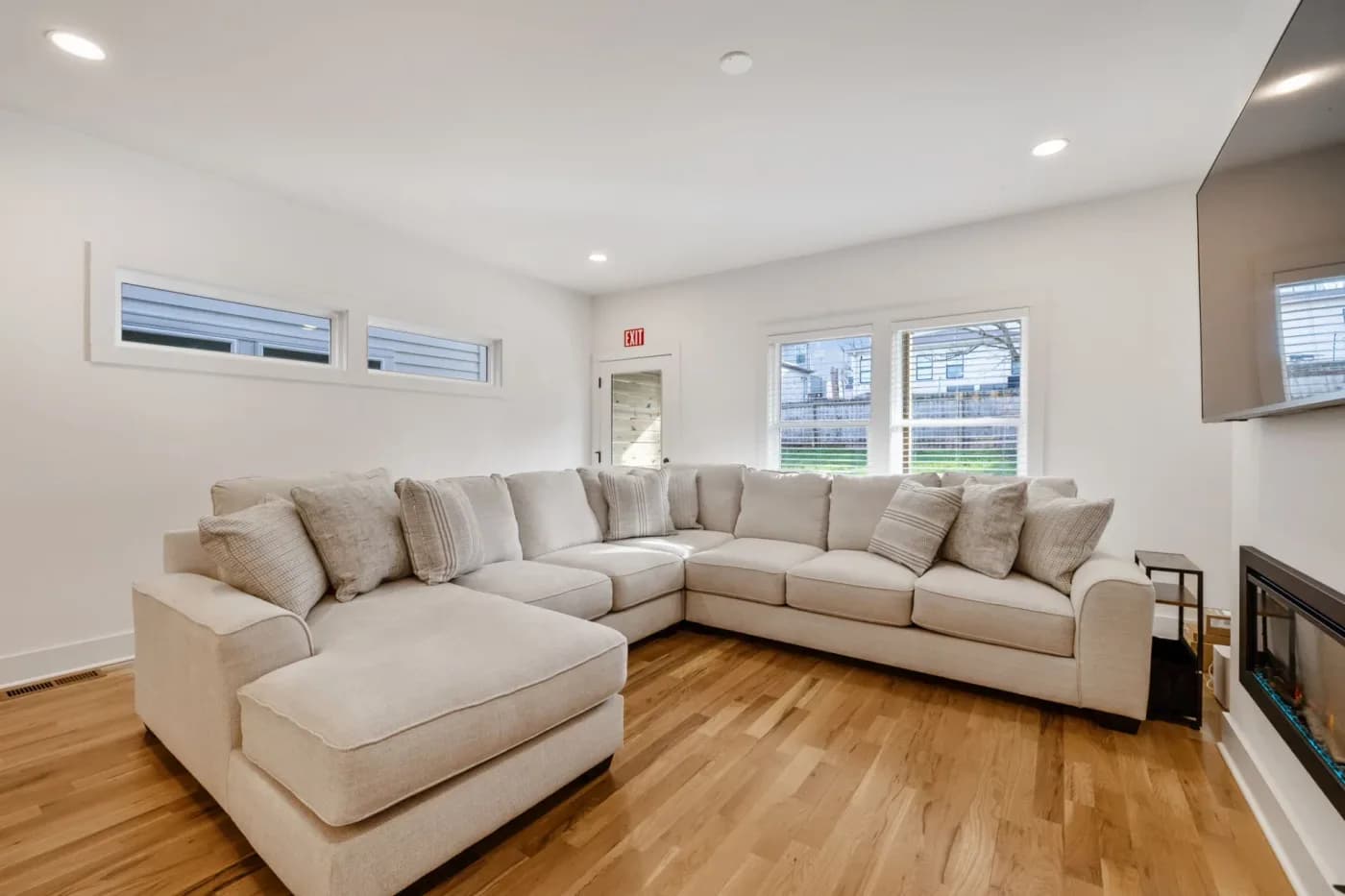 32-2623-Pennington-Ave-032.webp