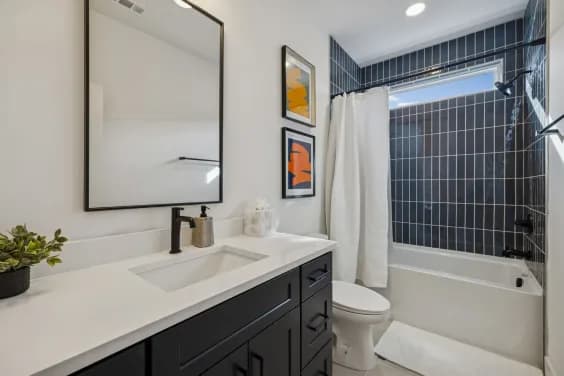 53-2623-Pennington-Ave-053.webp