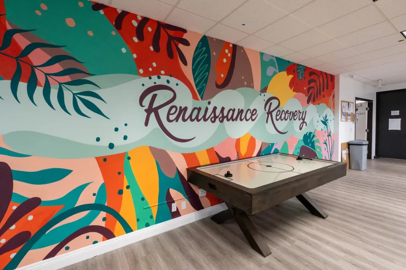 air-hockey-inside-outpatient-drug-rehab-facility-left-view-renaissance-recovery-1.webp
